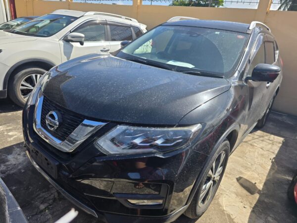 Nissan Xtrail - Image 2