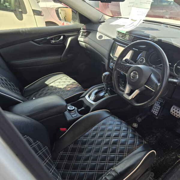 Nissan Xtrail - Image 2