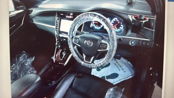 Toyota Harrier - Image 2