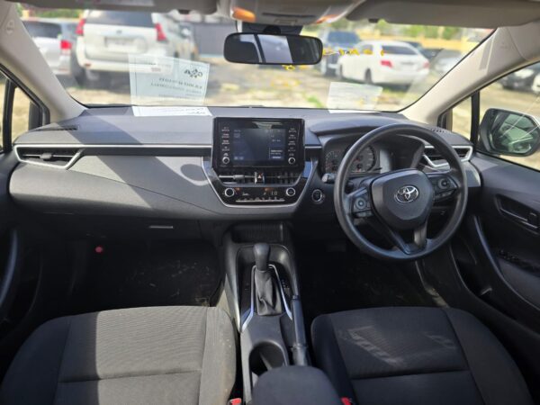 Toyota Corolla - Image 3
