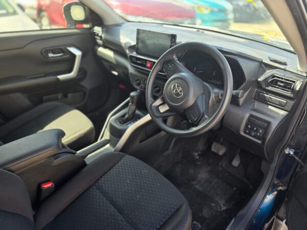 Toyota Raize - Image 6
