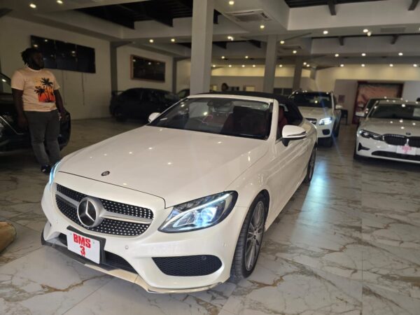 Mercedes Benz C-180 - Image 2