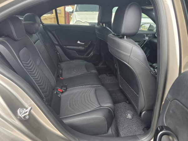 Mercedes Benz A180 - Image 3