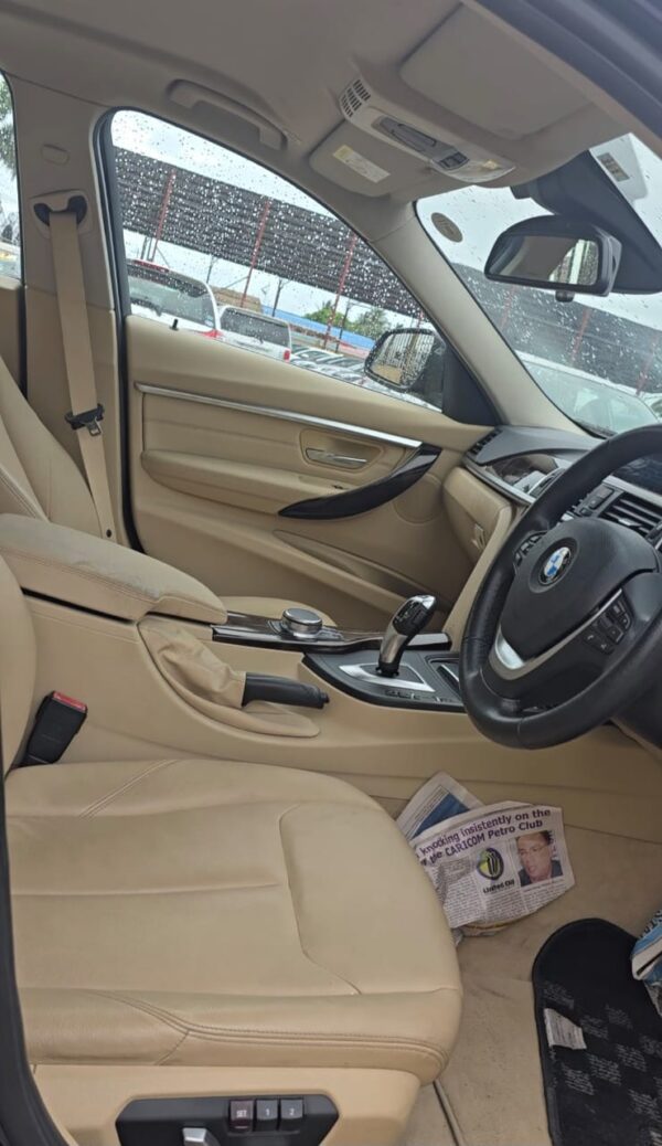 BMW 318i - Image 3