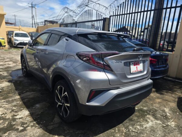 Toyota CH-R - Image 6