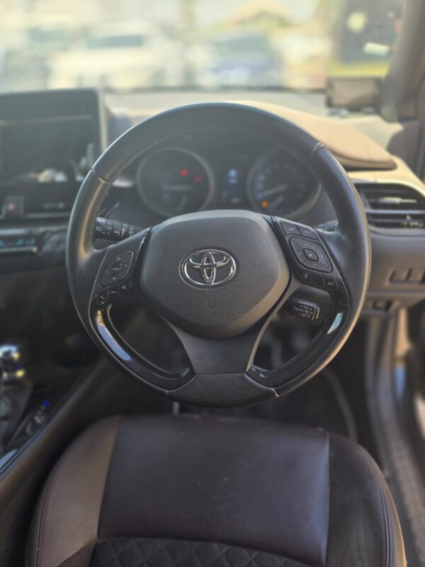 Toyota CH-R - Image 3