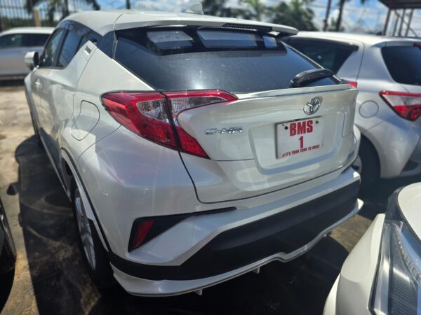 Toyota CH-R - Image 5
