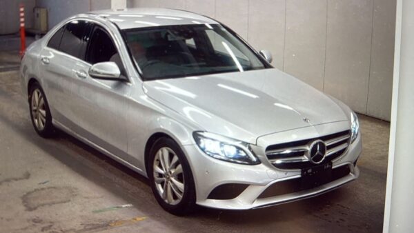 Mercedes Benz C-200 - Image 3