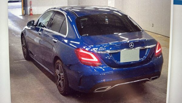 Mercedes Benz C-200 - Image 3