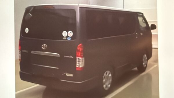 Toyota Hiace Super GL - Image 3