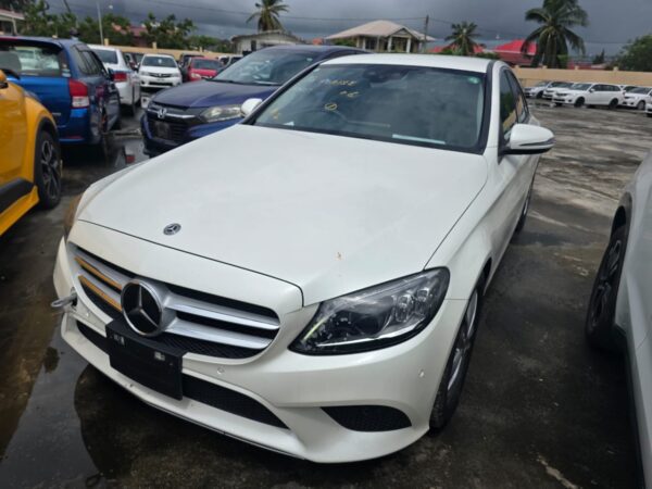 Mercedes Benz C-180