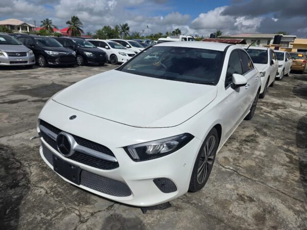 Mercedes Benz A-180