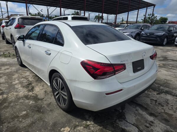 Mercedes Benz A-180 - Image 5
