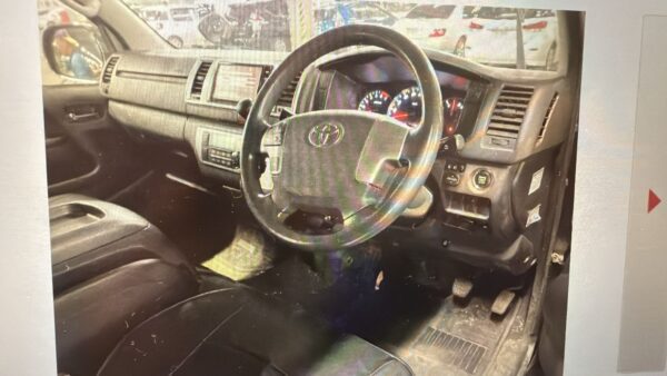 Toyota Hiace Super GL - Image 2