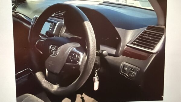 Toyota Premio - Image 2