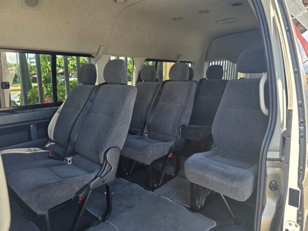 Toyota Hiace -Grand Cabin - Image 3