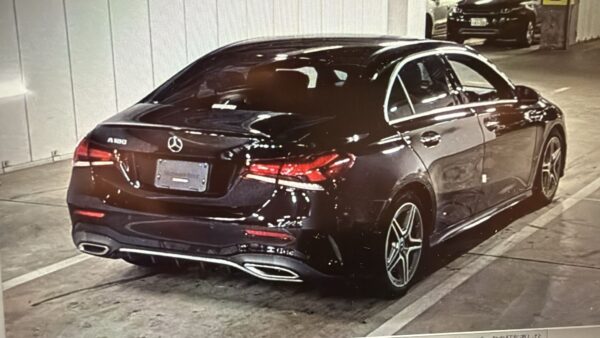 Mercedes Benz - Image 3