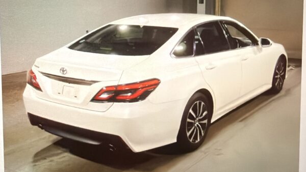 Toyota Crown - Image 3