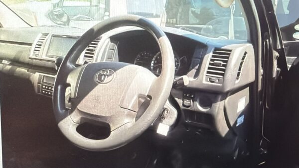 Toyota Hiace Super GL - Image 2