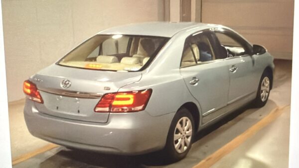 Toyota Premio - Image 3