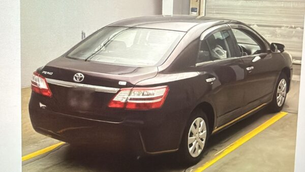 Toyota Premio - Image 3