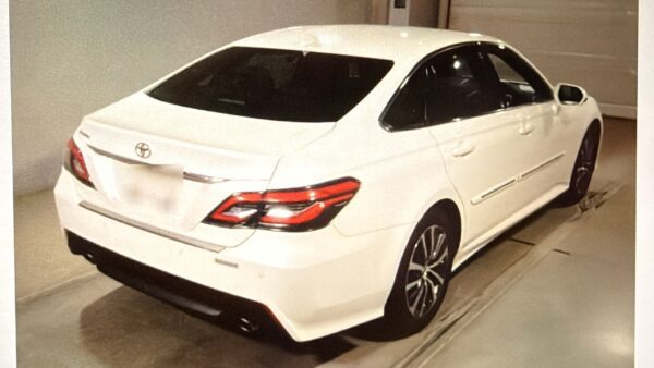 Toyota Crown - Image 3
