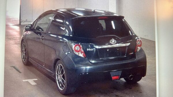 Toyota Vitz - Image 4