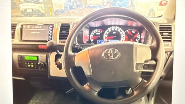 Toyota Hiace Super GL - Image 2