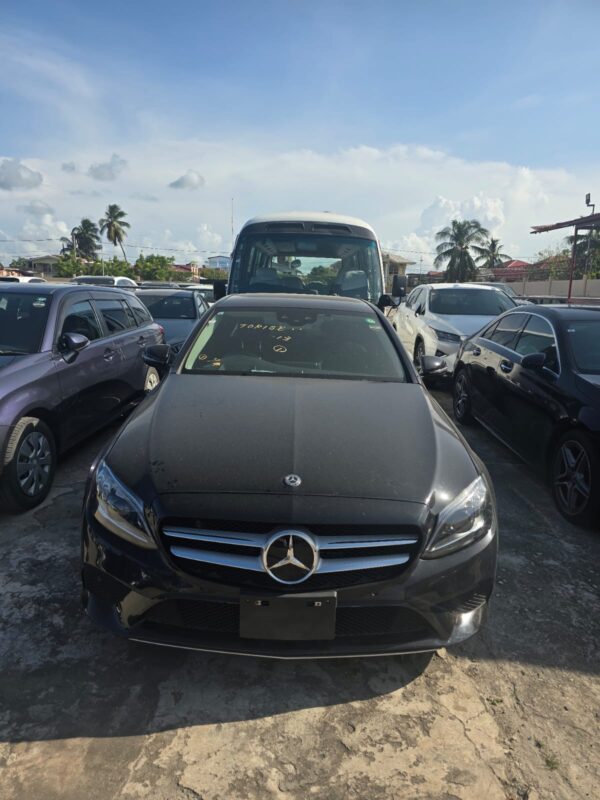 Mercedes Benz C-180