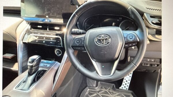 Toyota Harrier - Image 2