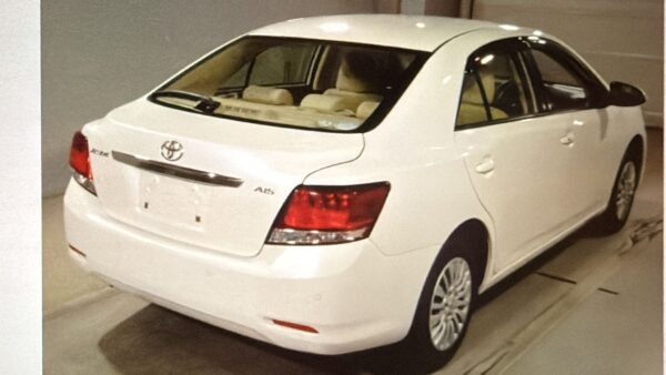 Toyota Allion - Image 3
