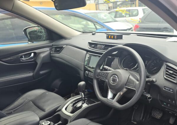 Nissan Xtrail - Image 3