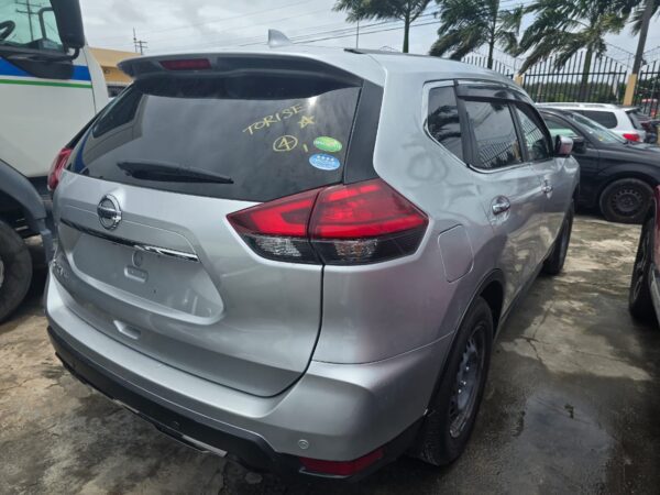 Nissan Xtrail - Image 4