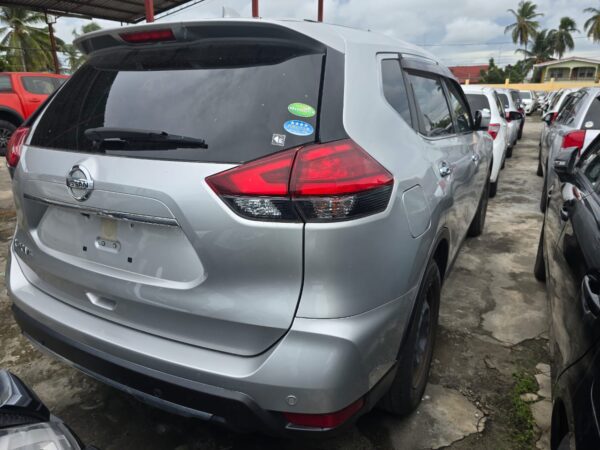 Nissan Xtrail - Image 3