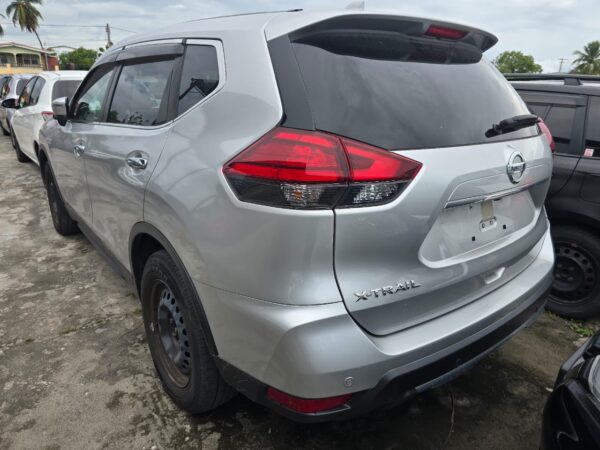 Nissan Xtrail - Image 4