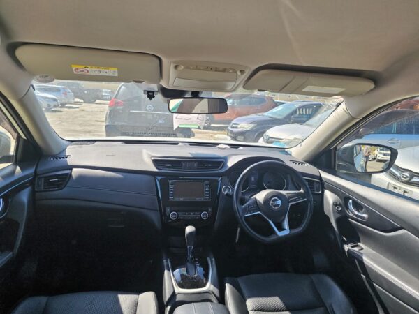 Nissan Xtrail - Image 4