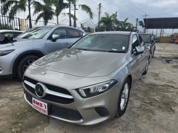 Mercedes Benz A-180 - Image 2