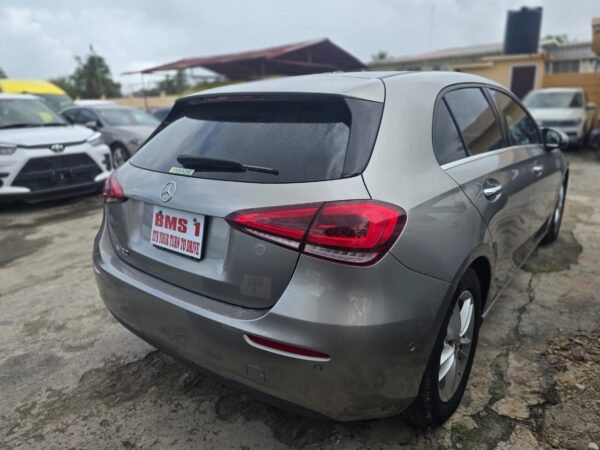 Mercedes Benz A-180 - Image 5