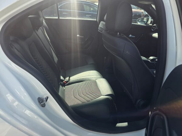 Mercedes Benz A-180 - Image 3