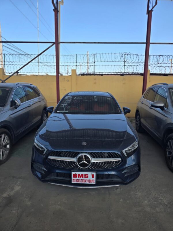 Mercedes Benz A-180
