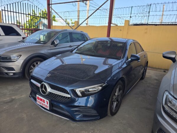 Mercedes Benz A-180 - Image 2