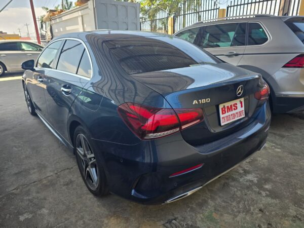 Mercedes Benz A-180 - Image 6