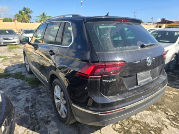 Volkswagen Tiguan - Image 3