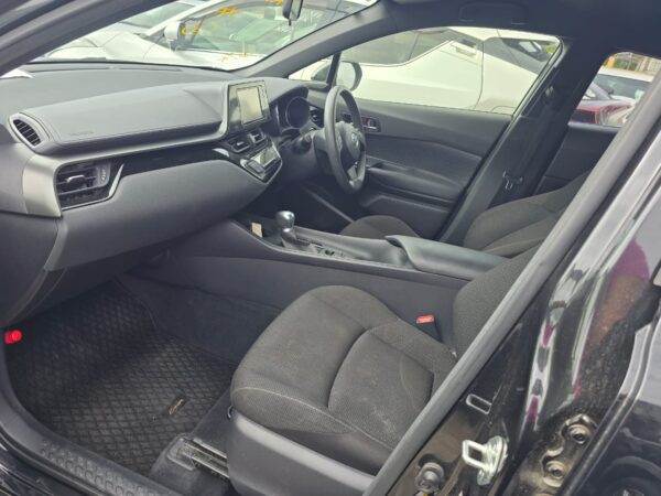 Toyota CH-R - Image 5