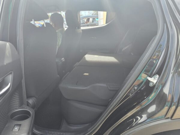 Toyota CH-R - Image 2