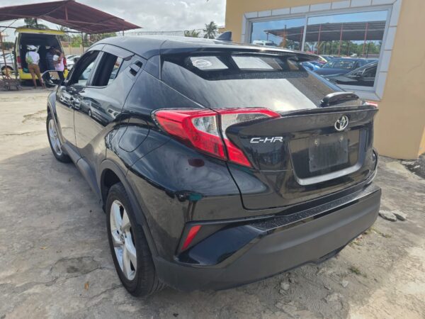Toyota CH-R - Image 3