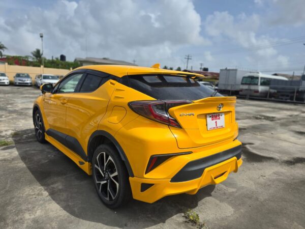 Toyota CH-R - Image 6