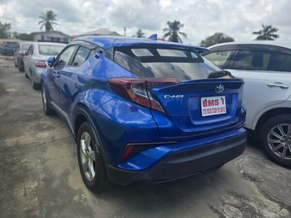 Toyota CH-R - Image 5