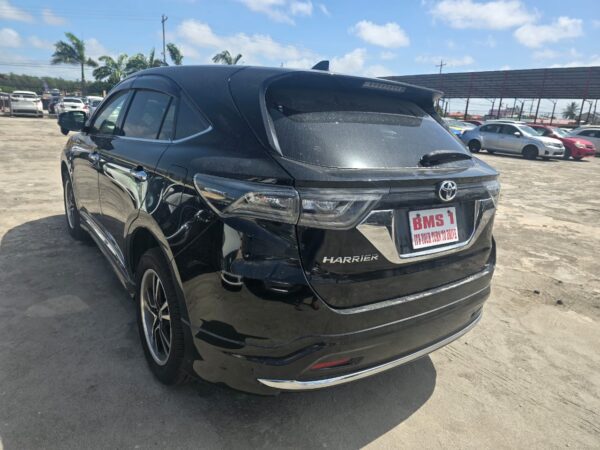 Toyota Harrier - Image 4